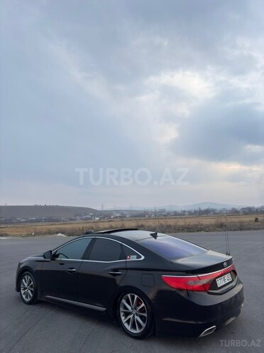 Hyundai Grandeur-10