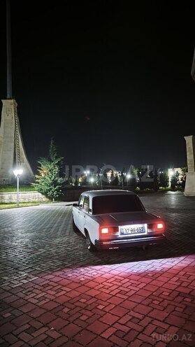 LADA (VAZ) 2107-2