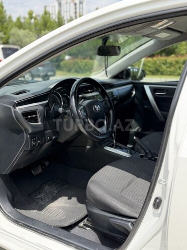 Toyota Corolla-7