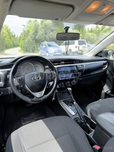 Toyota Corolla-9