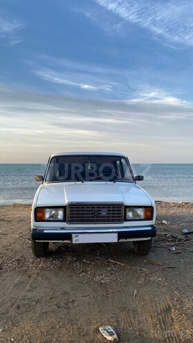 LADA (VAZ) 2107-2
