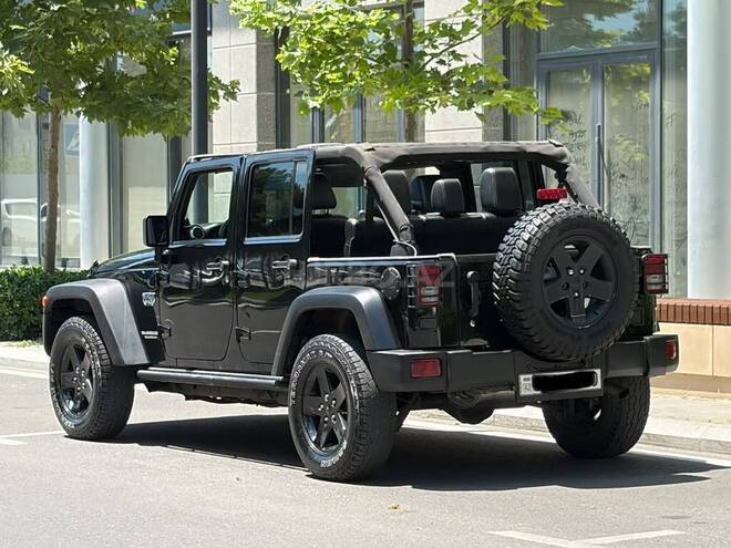 Jeep Wrangler-3