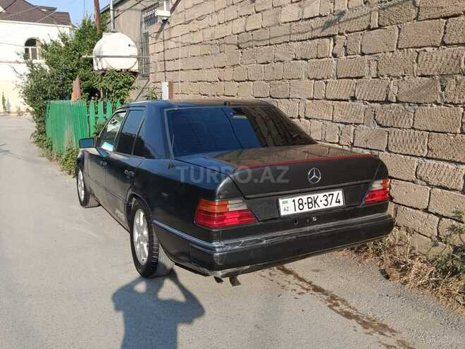 Mercedes 200 E-4