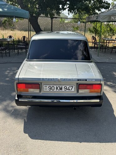 LADA (VAZ) 2107-2