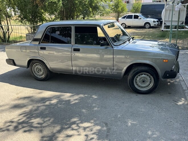 LADA (VAZ) 2107-5