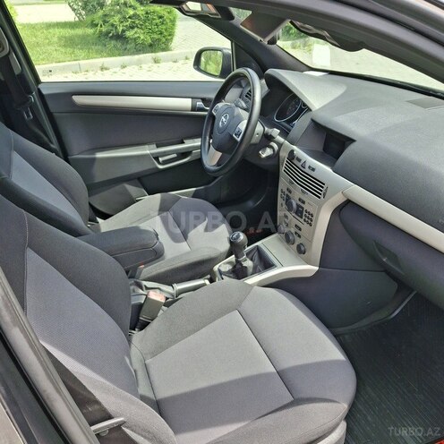 Opel Astra-15
