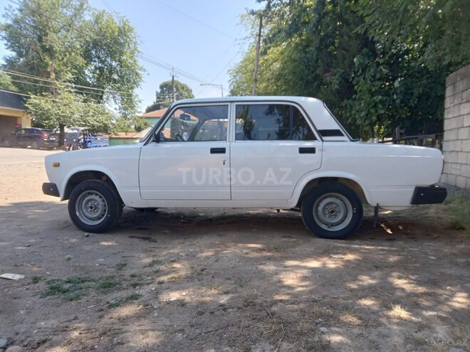LADA (VAZ) 2107-5