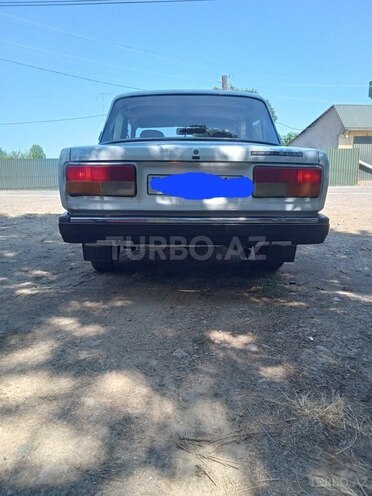 LADA (VAZ) 2107-2