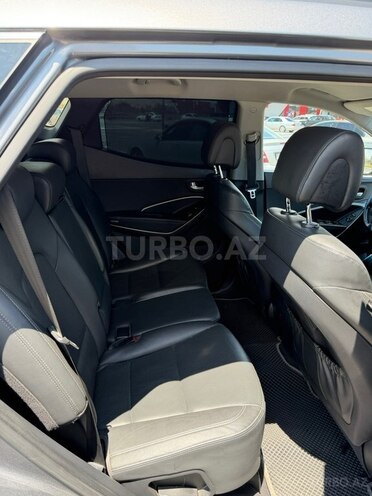 Hyundai Santa Fe-9