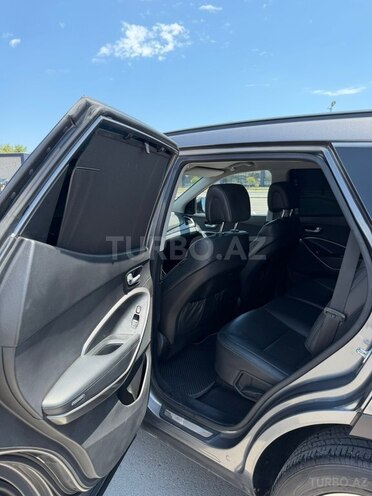 Hyundai Santa Fe-11