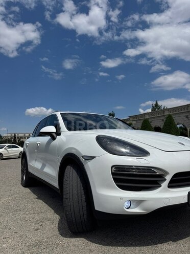 Porsche Cayenne-5