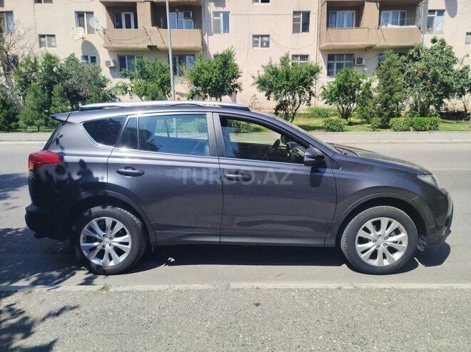 Toyota RAV4-3