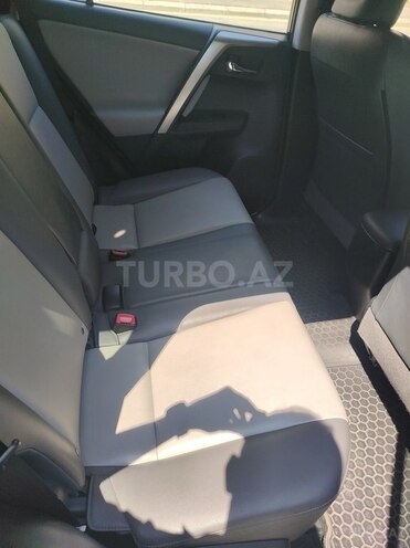 Toyota RAV4-5