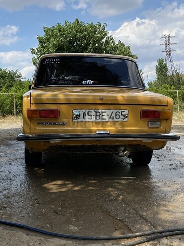 LADA (VAZ) 21011-2