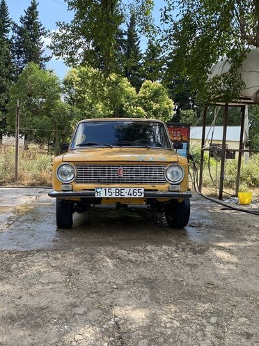 LADA (VAZ) 21011-1