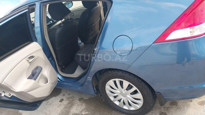 Honda Insight-5