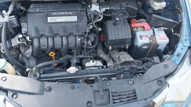 Honda Insight-12