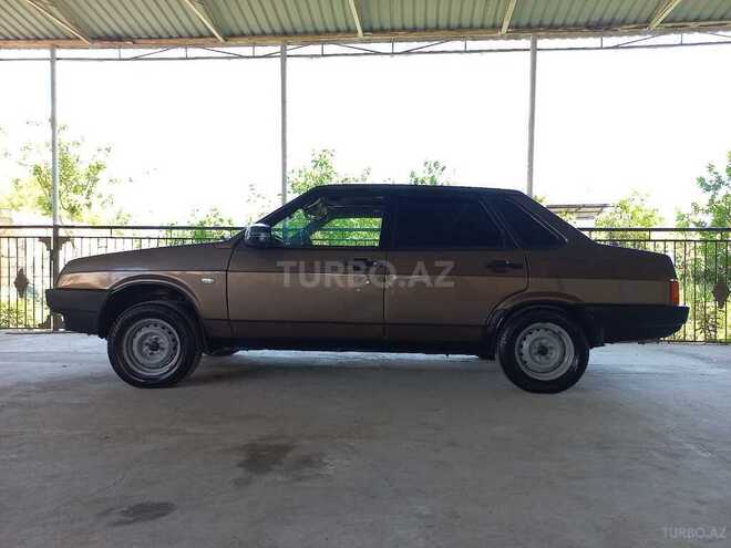 LADA (VAZ) 21099-2