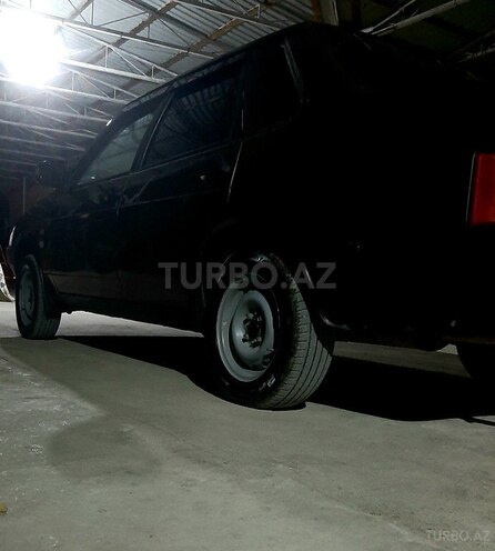 LADA (VAZ) 21099-8