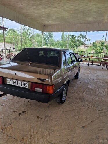 LADA (VAZ) 21099-10