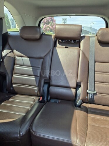 Kia Sorento-9