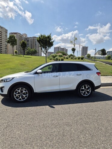 Kia Sorento-11