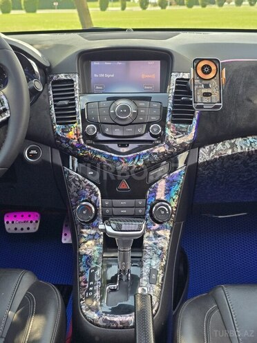 Chevrolet Cruze-15