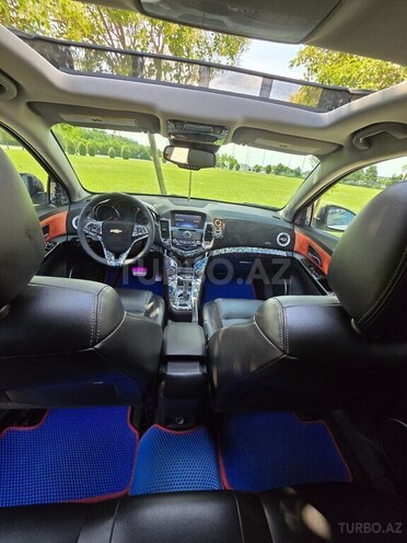 Chevrolet Cruze-20