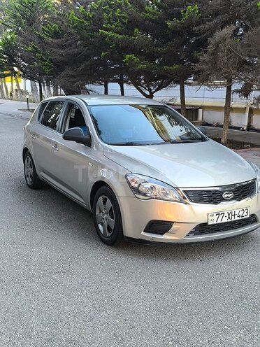 Kia Ceed-6