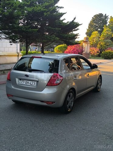 Kia Ceed-5