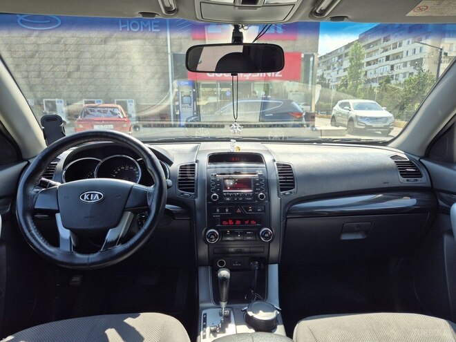 Kia Sorento-7