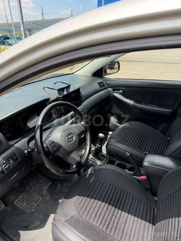 Toyota Corolla-14