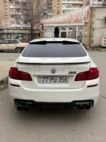 BMW 528-2