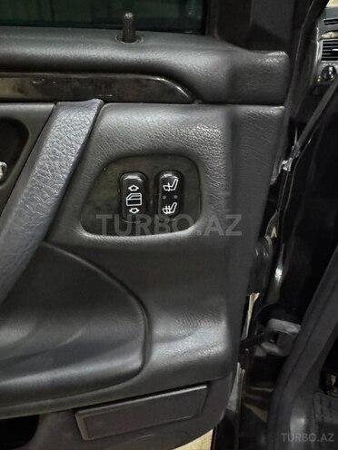 Mercedes E 280-16
