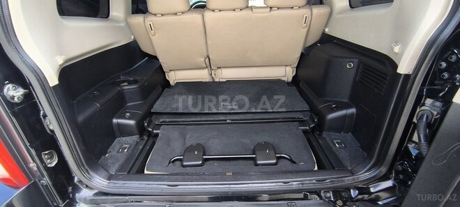 Mitsubishi Pajero-7