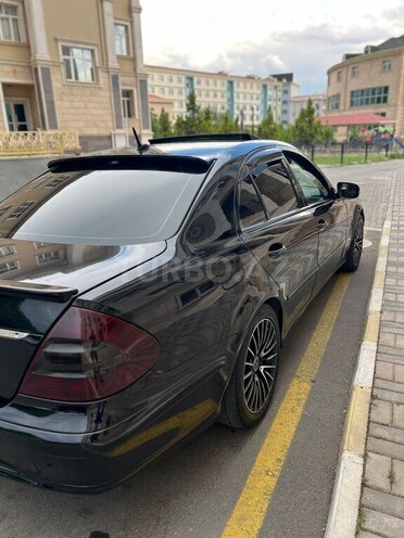 Mercedes E 220-5