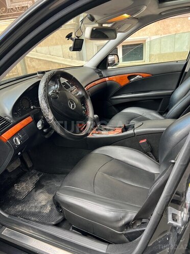 Mercedes E 220-7