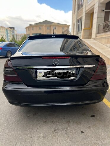 Mercedes E 220-6