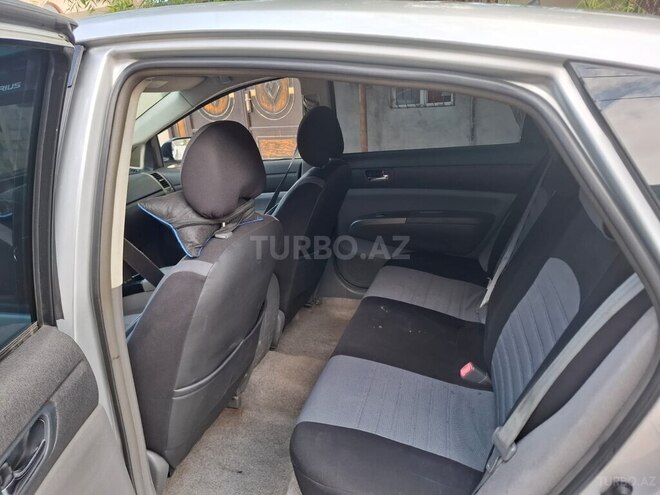 Toyota Prius-3