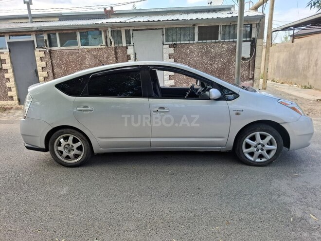 Toyota Prius-9