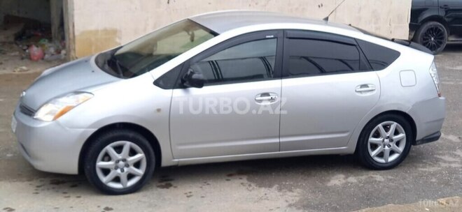 Toyota Prius-10