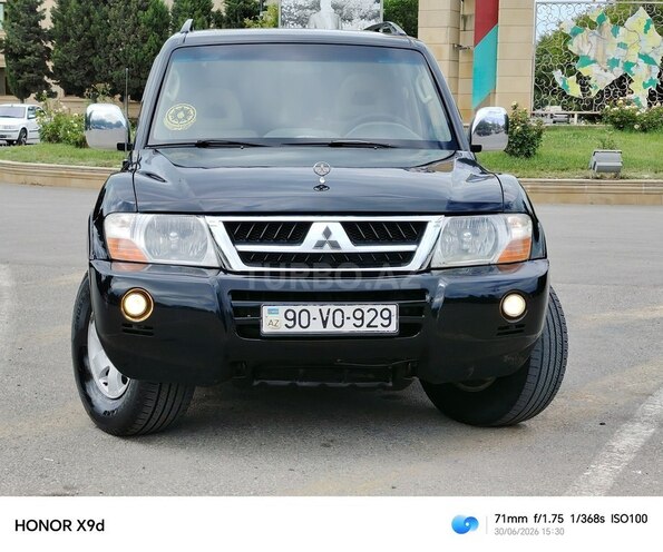 Mitsubishi Pajero-11