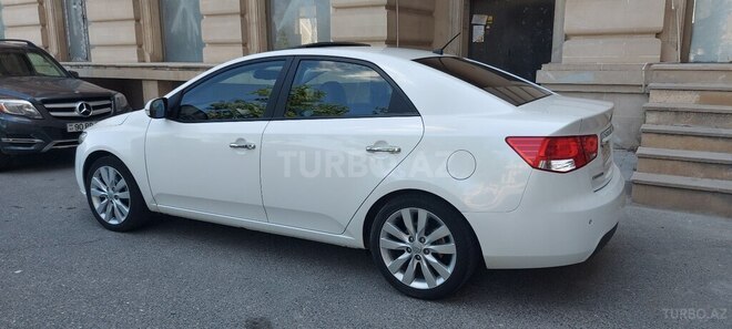 Kia Cerato-7