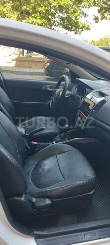 Kia Cerato-14