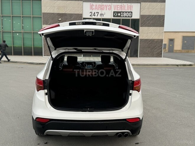 Hyundai Santa Fe-13