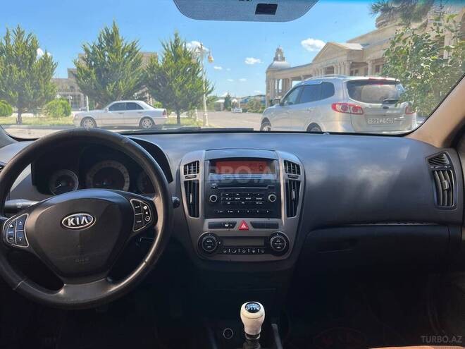 Kia Ceed SW-8
