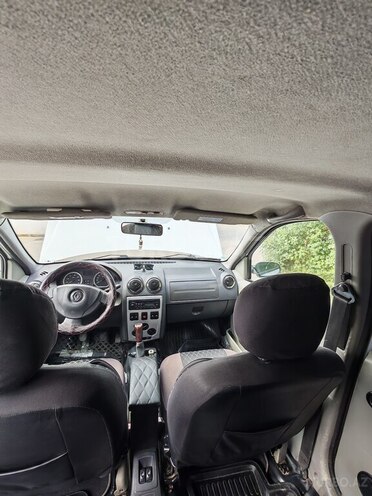 Renault Tondar-8