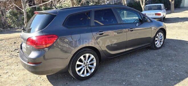 Opel Astra-10