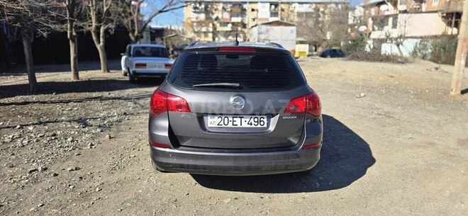 Opel Astra-11