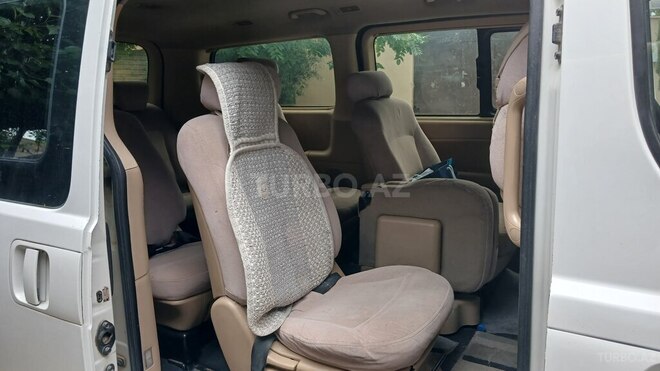 Hyundai H-1-4